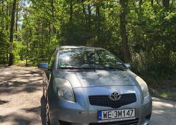 Toyota Yaris 2 - 1,3l, 5d, czujniki przód+tył, bezwypadkowa