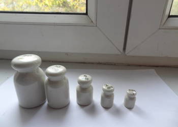 Odważniki  ceramiczne do wagi  szalikowej  PRL