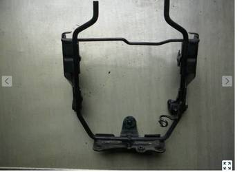 Stelaż lampy zegarów owiewki Suzuki GSR 600 , 2007r