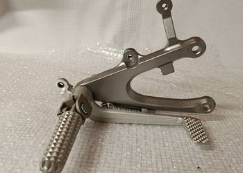 Yamaha R1 RN 12 set prawy podnóżek