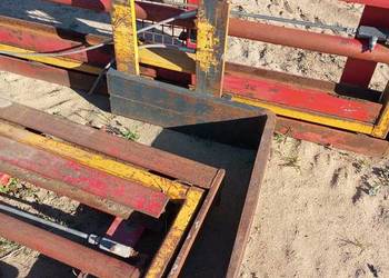 Paleciak ramka tur ładowarka