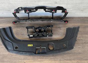 AUDI E-TRON PAS PRZEDNI KIEROWNICA POWIETRZA 4J3807611 4J3807550A