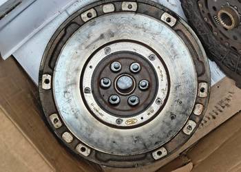 Koło dwumasowe Ford Focus MK4 1.5TDCI