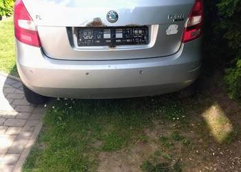 Zderzak tylny Skoda Fabia 2 hatchback z PDC