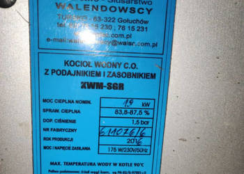 Piec z podajnikiem na ekogroszek