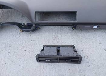 Audi A4 B6 B7 kratka nawiewu centralna w deskę rozdzielczą szara 8E0820951