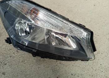 Reflektor prawy Merc a klasa a176 orginal