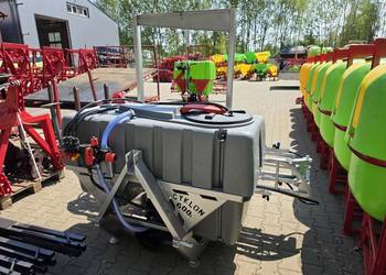 rozszerzony model opryskiwacza  zawieszanego – Demarol CYKLON.