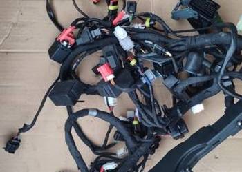 APRILIA RS 660 20- INSTALACJA WIĄZKA GŁÓWNA