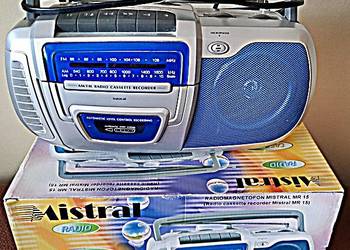 Radiomagnetofon  Mistral model MR 15