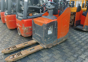 Wózek paletowy elektryczny niskiego podnoszenia Toyota LPE200 2000 kg |2021