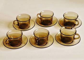 Filiżanki Arcoroc France , 6 sztuk ze spodkami