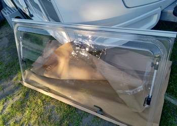 Nowe okno do przyczepy kempingowej - kampera 126,5 x 69 przezroczyste