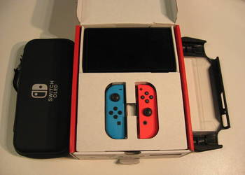 Konsola Nintendo Switch Oled Karta 128 GB Futerał