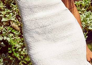 biała sukienka bershka rozmiar XS stan idealny raz założona