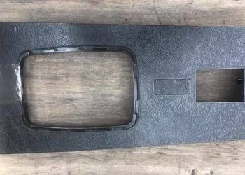 Mercedes-Benz W123 Panel tunelu środkowego