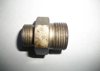 Przyłączka prosta M22x1,5 na M27x2 PN-140 16-16