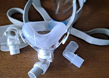 Maska CPAP ResMed AirFit F20