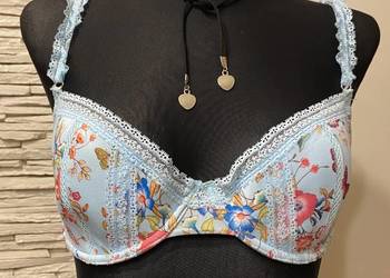 piękny niebieski floral