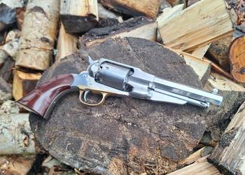 Rewolwer czarnoprochowy Remington Inox cal. 44