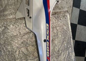 SUZUKI GSX 600 F ZADUPEK BOK Lewy Tył Tylny Ogon Lewy M457