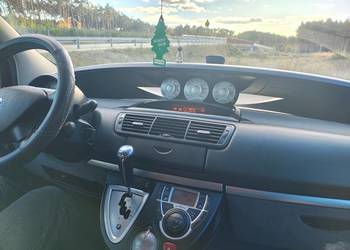 Peugeot 807 – wygodny, przestronny i niezawodny! Idealny dla rodziny l