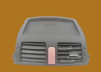 KRATKI NAWIEWU ŚRODKOWA DESKI EU E15 Toyota Auris I (2006-2012)