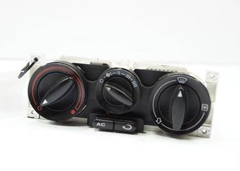 PANEL KLIMATYZACJI SEAT LEON 1M0820045A PANEL KLIMATYZACJI SEAT LEON 1M0820045A