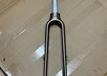 Widelec rowerowy 28" aluminiowy