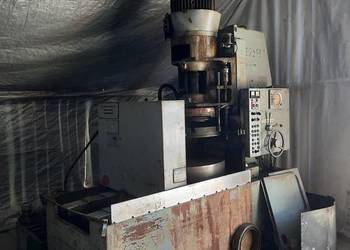 SZLIFIERKA KARUZELOWA DO PŁASZCZYZN stół fi 1000mm