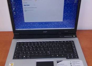 Laptop z zasilaczem Sprawny gotowy do używania.