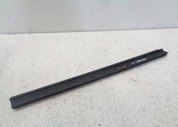 LISTWA SZYBY WEN. LEWY TYŁ SUZUKI SX4 S-CROSS 17R