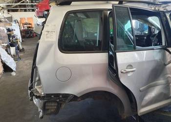 ĆWIARTKA BŁOTNIK PRAWY TYŁ VOLKSWAGEN TOURAN LA7W