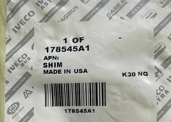 178545A1 Podkładka regulacyjna 0,076 mm CNH