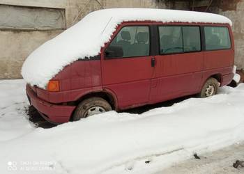 Sprzedam samochód osobowy marki T4 na części