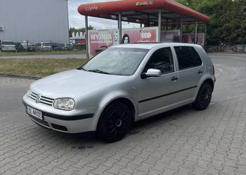 Volkswagen Golf 4 1.6 ładne sprawne auto