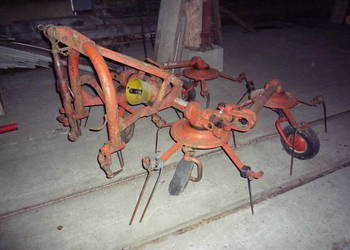 przetrząsarka przewracarka kuhn gf