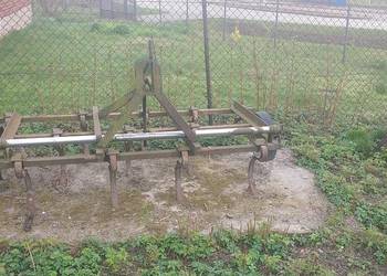 Maszyny rolnicze - kultywator, wóz, dwukółka