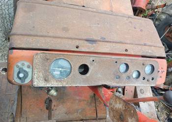 Deska rozdzielcza półka zegary t25 władimirec rusek t-25