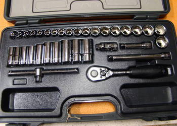 Zestaw kluczy nasadowych 3/8" STANLEY 34 szt. Ref: 1-89-036
