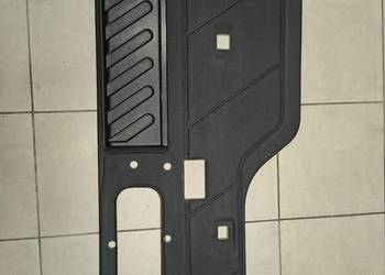 Boczek klapy discovery 2 tapicerka obudowa drzwi bagażnika land rove