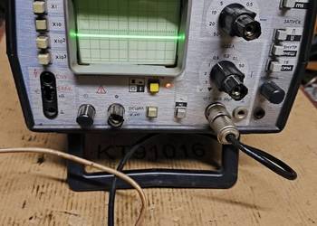 Kompaktowy radziecki oscyloskop C1 112A woltomierz