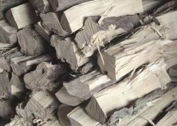 Drewno drzewo kominkowe opałowe akacja