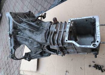 Fiat 126p obudowa skrzyni biegów