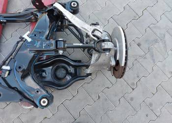 TESLA MODEL Y 2024r ZAWIESZENIE PRAWE PRZÓD