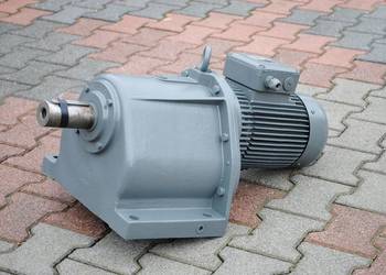 Motoreduktor 3kw. 32obr./min.. Firmy Bauer