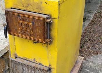 Stary piec węglowy co na części. Sprawny do końca pracy.