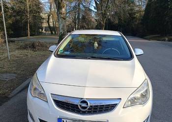 Opel Astra IV