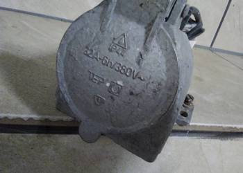Gniazdo siłowe aluminiowe z PRL 32A- 6h 360V IP44.