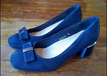 Buty damskie na obcasie LASOCKI czarne zamsz 38 Nowe Okazja -60%